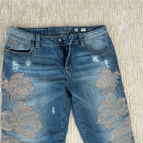 Miss Me Denim - Miss me jeans, gently used, size 29, boyfriend/ankle cut
